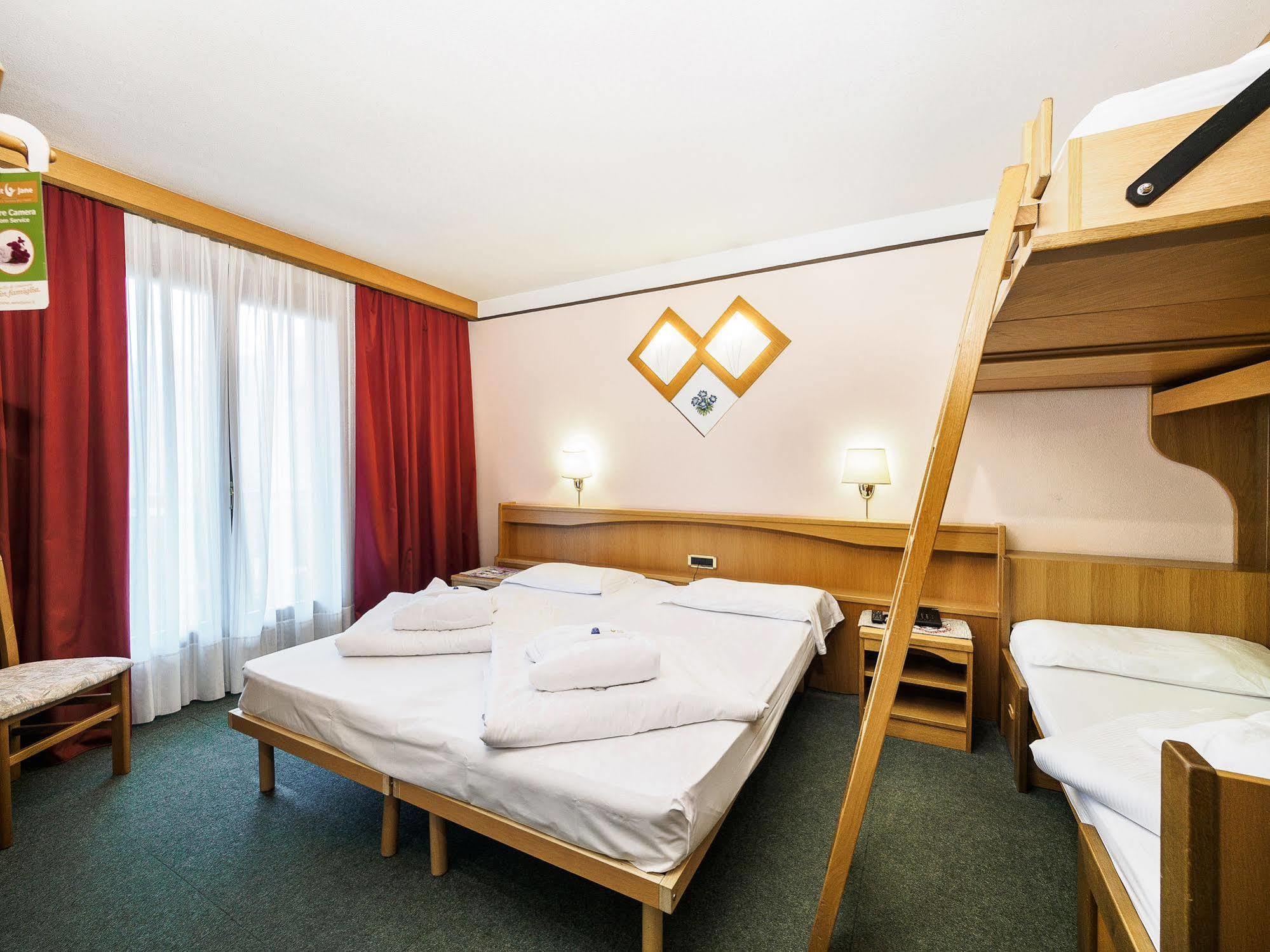 Hotel Santanton Bormio Kültér fotó